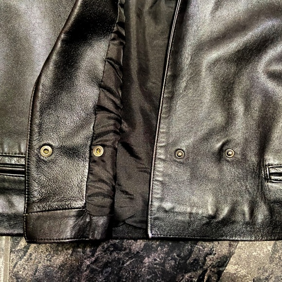 ✳️ Holt Renfrew Ladies Leather Jacket | Graphite | Size 10-12 (Canadian) - Picture 9 of 11